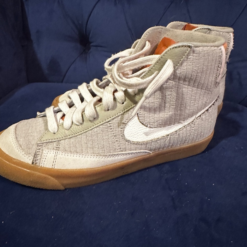Nike High-Top Blazers in Gray and White